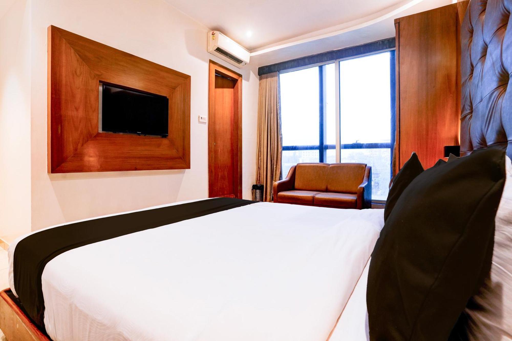 Super Townhouse Oak Times Square Le Western Bombay Esterno foto
