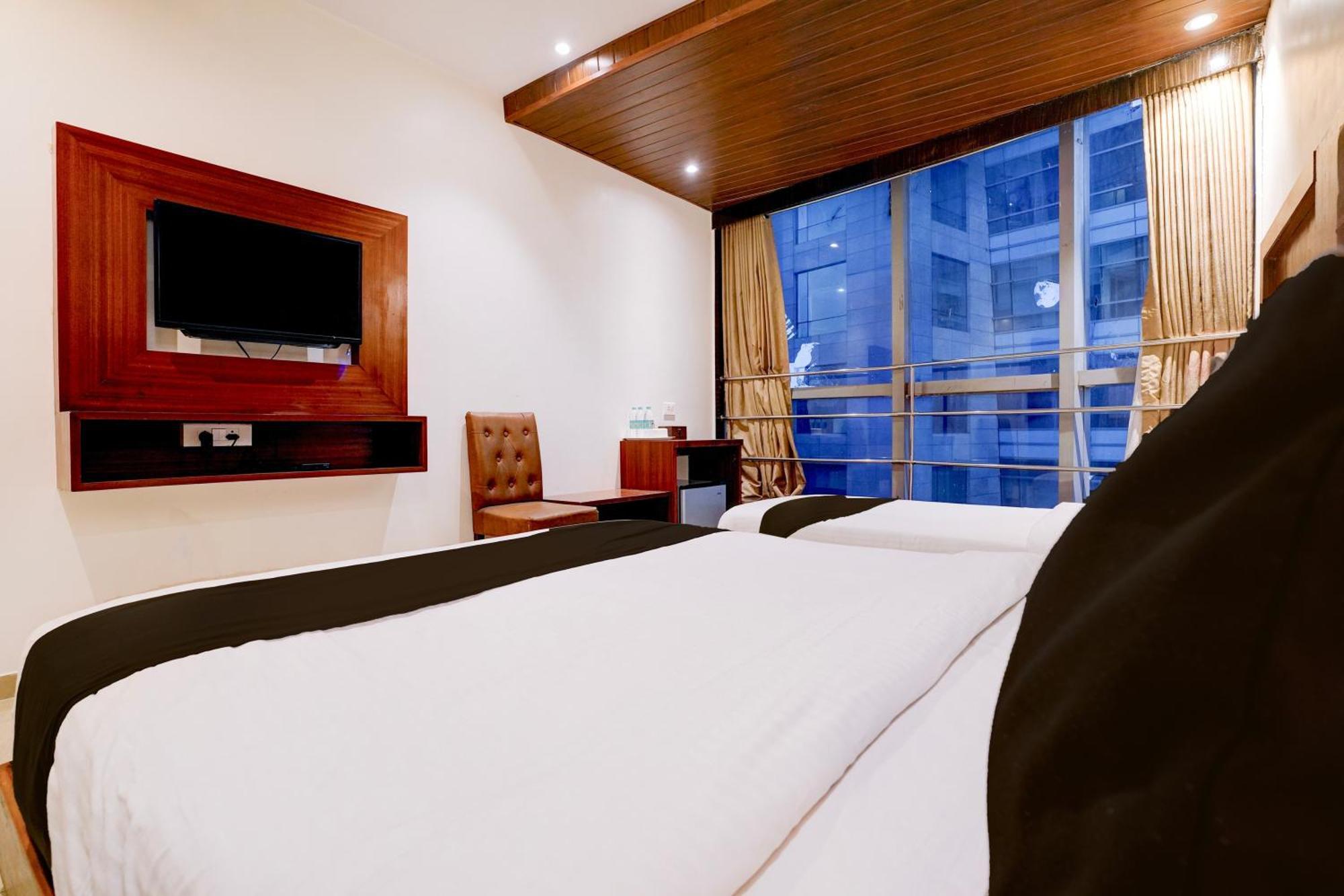 Super Townhouse Oak Times Square Le Western Bombay Esterno foto